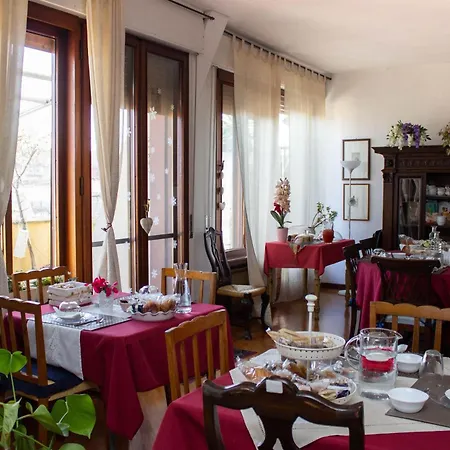Dei Cavalieri Oda ve Kahvaltı