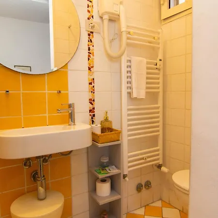 Dei Cavalieri Bed and Breakfast Πίζα