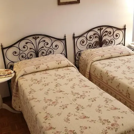 לינה וארוחת בוקר Dei Cavalieri