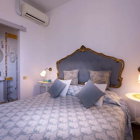 Dei Cavalieri Bed and Breakfast *