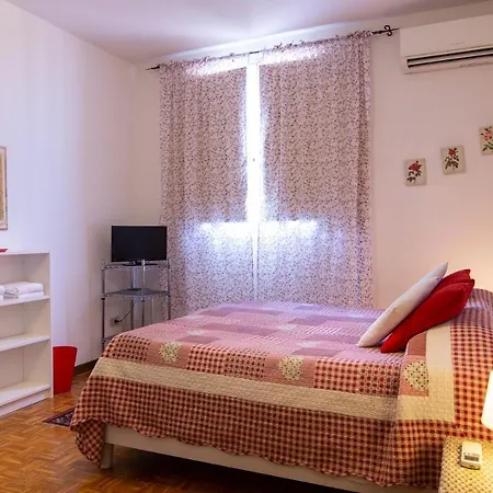 Dei Cavalieri Bed and Breakfast Πίζα